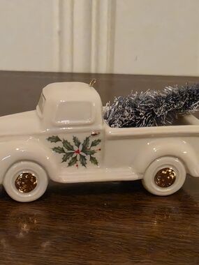 Lenox China Holiday Truck Ornament with Gold Wheels and Holly